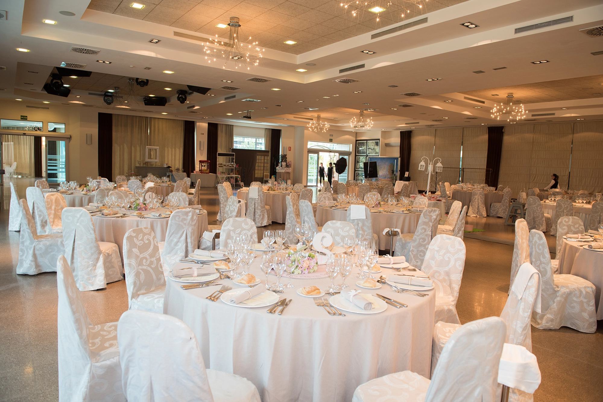 Salón de Aquario Celebraciones preparado para un bautizo en Torre Pacheco